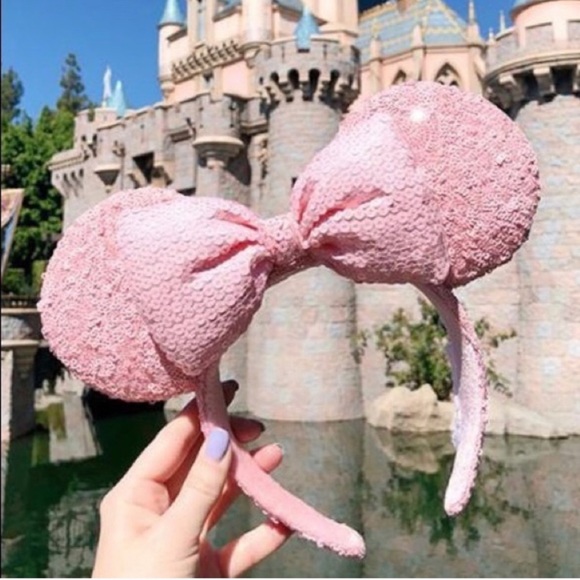 Disney Accessories - NWOT/ Disneyland Millennial Pink Minnie Ears